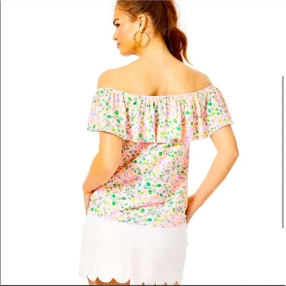 New Lilly Pulitzer La Fortuna Top Urchin Pink Lil Juicy Fruit in Size Small - Picture 3 of 6